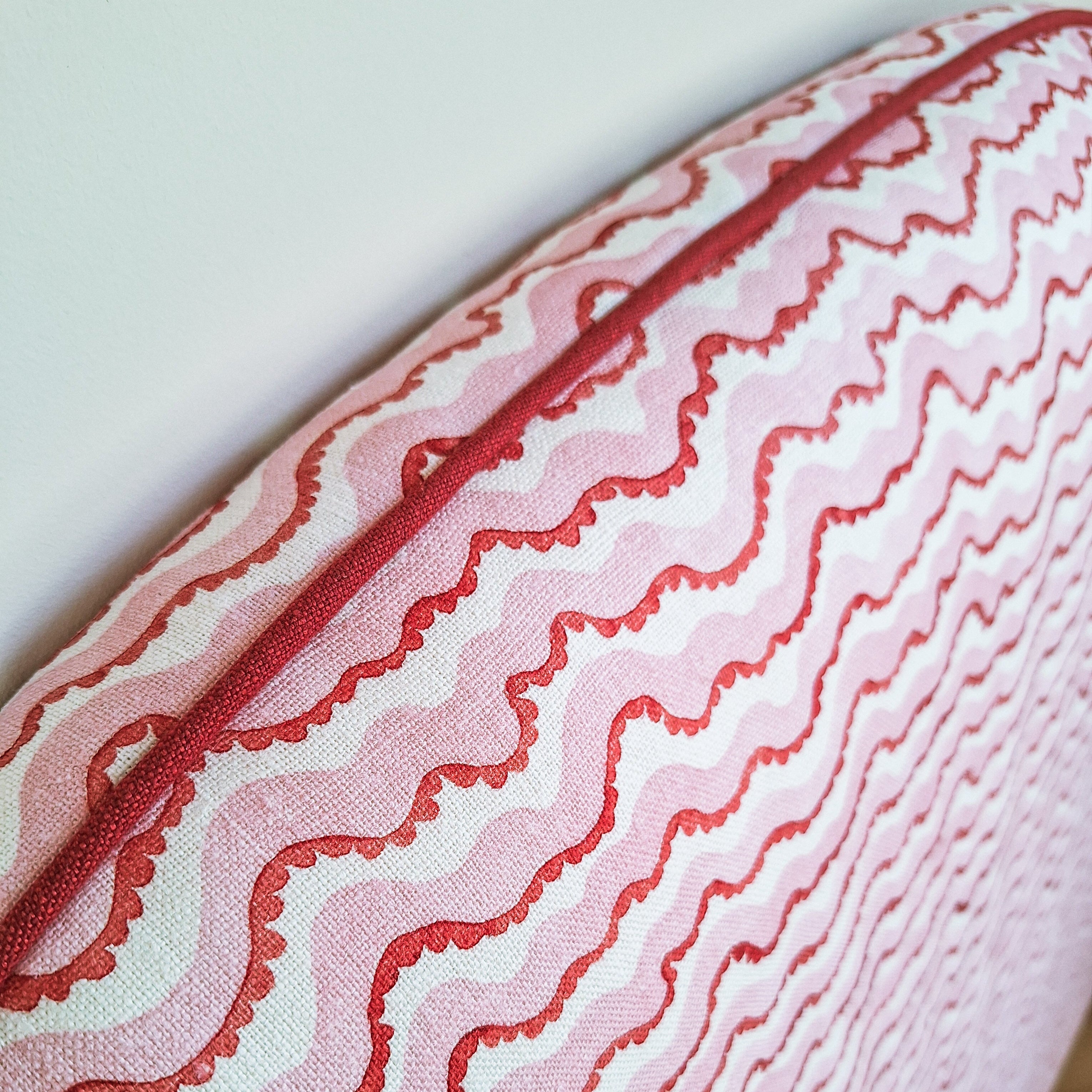 Headboard red and pink with piping